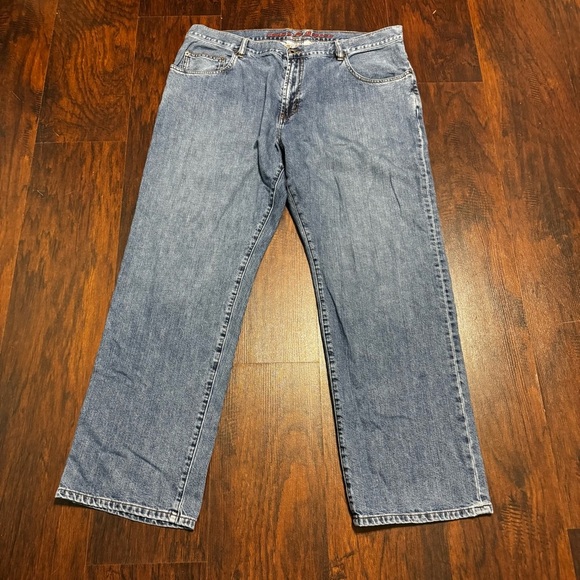 Tommy Bahama “Easy Fit” Classic Blue Denim Jeans 42 x 32 - Picture 2 of 13